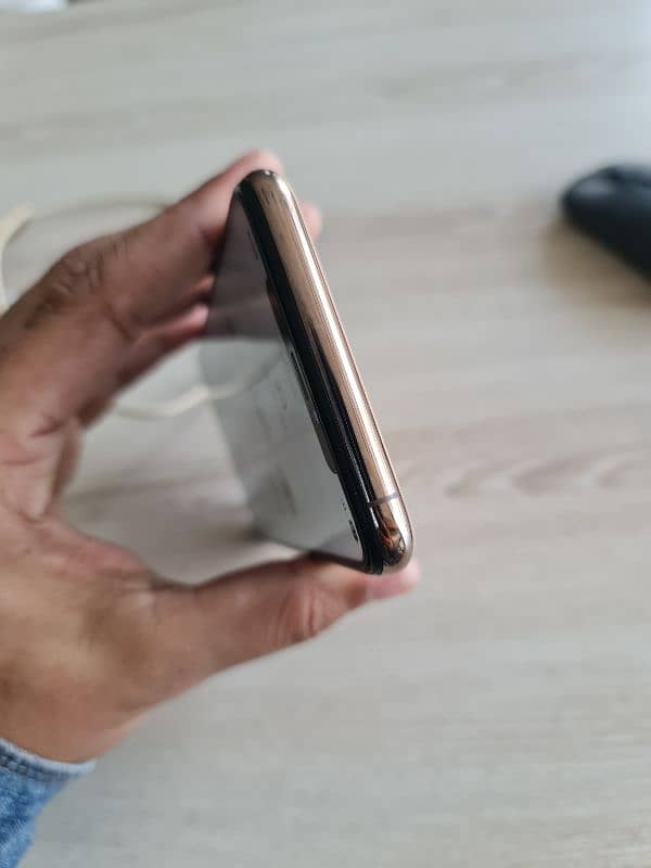 Iphone XS Xmax 256 gb NON PTA  true tune and face id off 1