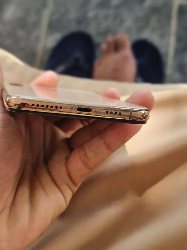 Iphone XS Xmax 256 gb NON PTA  true tune and face id off 6