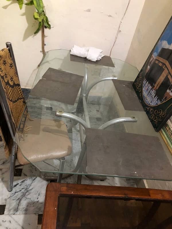 dinning table forsale (only table) 0