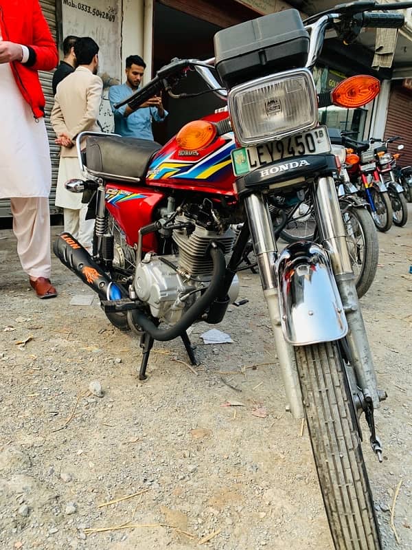 Honda 2018 Model Lush condition bike Urgent sale karna ha 2