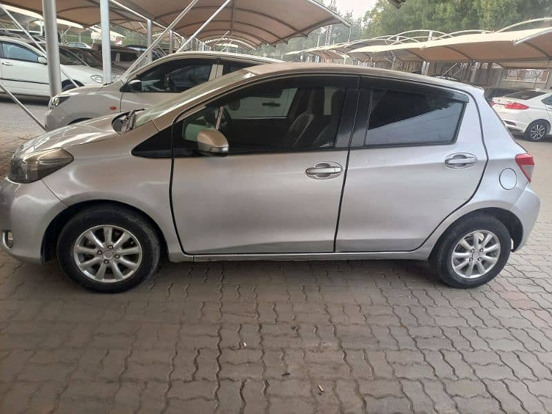 Toyota Vitz 2011 2