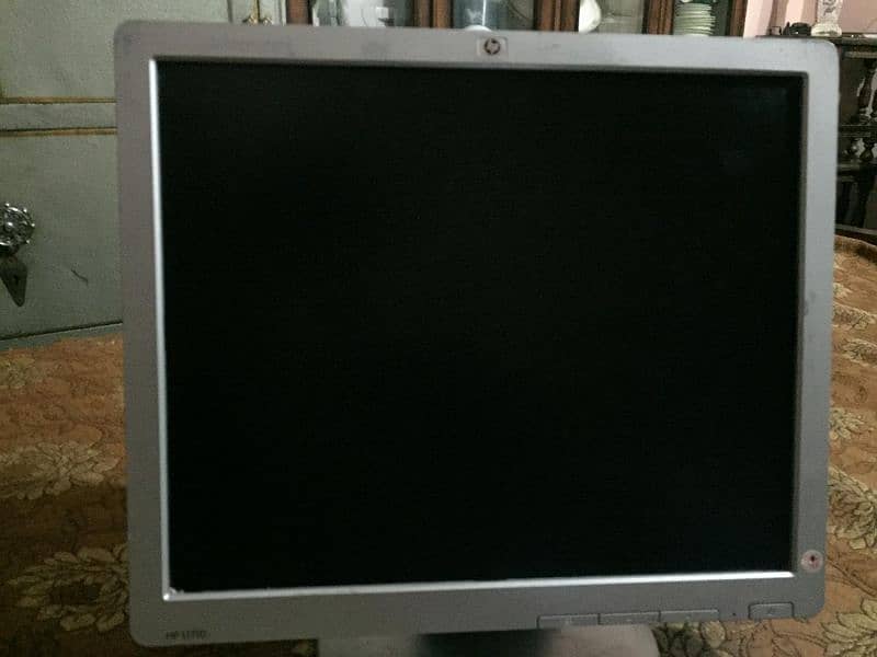 17 inches Lcd monitor 3