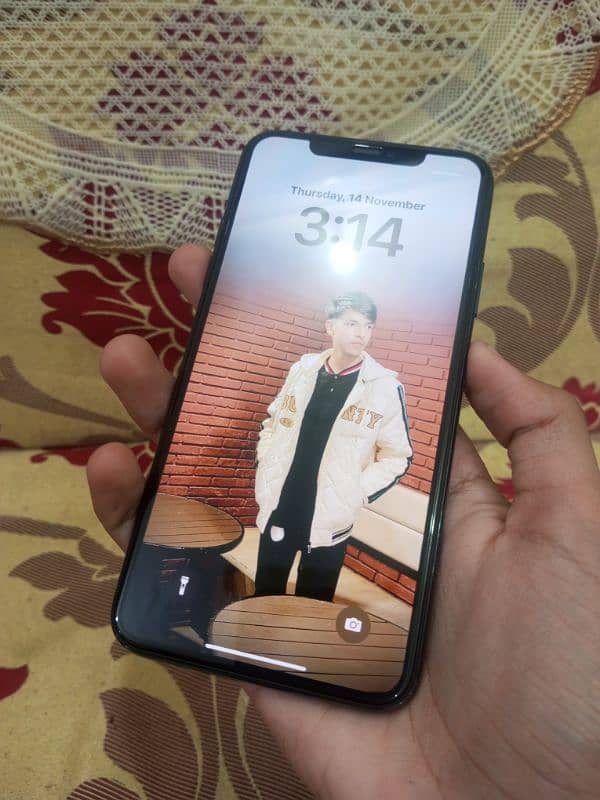 iphone 11 pro max face id ok 98% health orignial 4