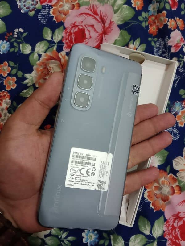 Infinix hot 50 pro 8/128 0