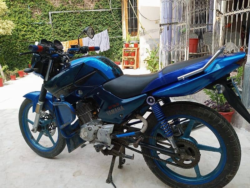 Yamaha ybr 125 2016 model 2019 ka registered ha 3