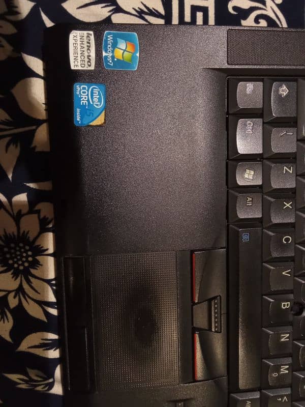 Lenovo T410 Core i5 ThinkPad 1