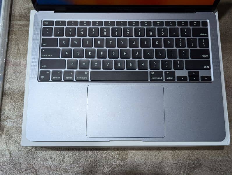 MacBook air M1 2020 8/512gb 3