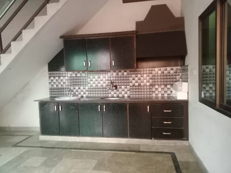 5 Marla Upper portion for Rent(Near Brains College) 4