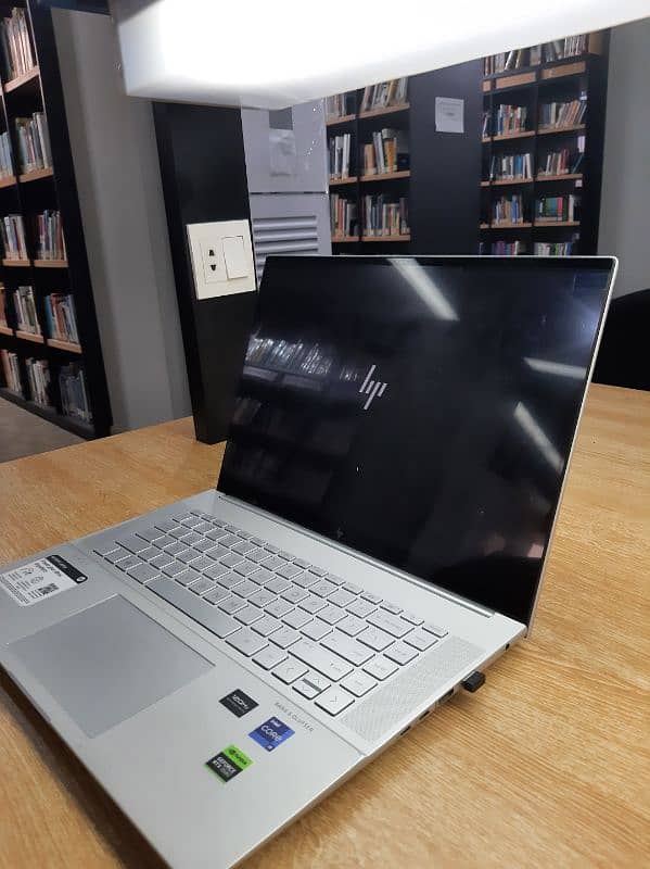 Hp Envy 16 core i9 13900H 1