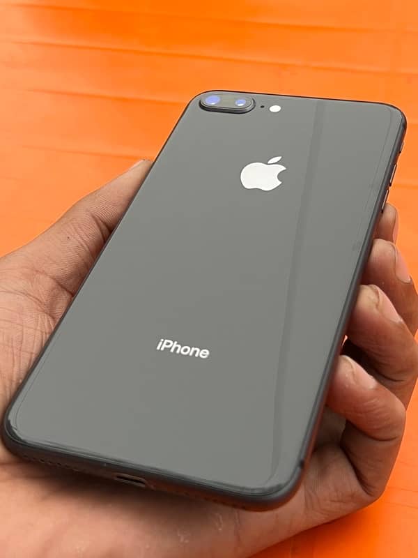 Iphone 8 Plus PTA approved 10/10 12