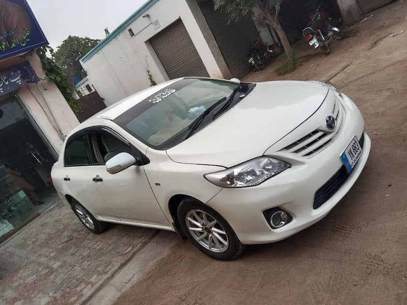 Toyota Corolla GLI 2013 5