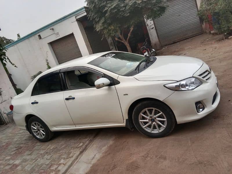 Toyota Corolla GLI 2013 4