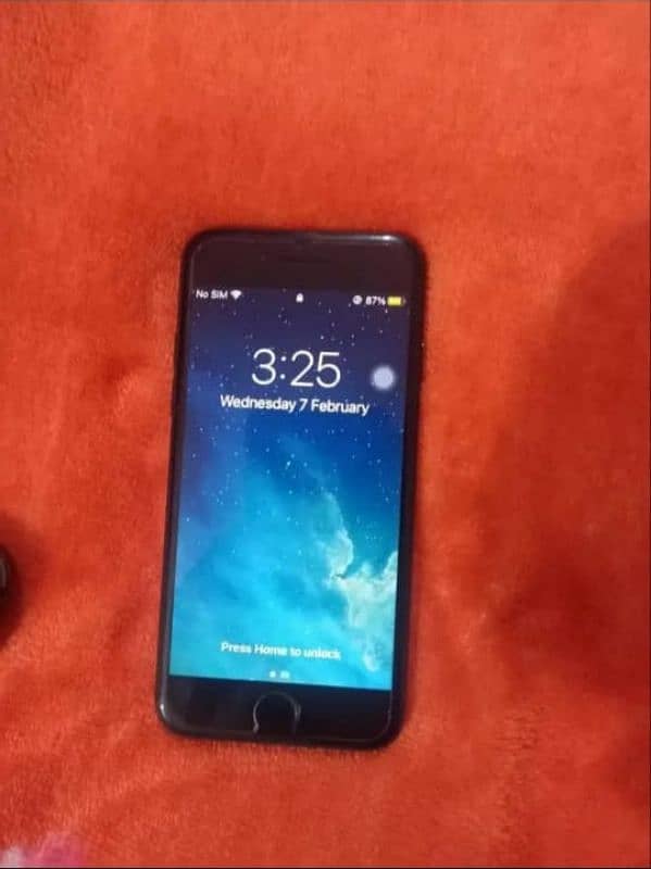 Iphone 7 128gb (Non-PTA) 0