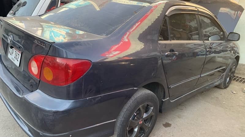 Toyota Corolla Altis 2005 4