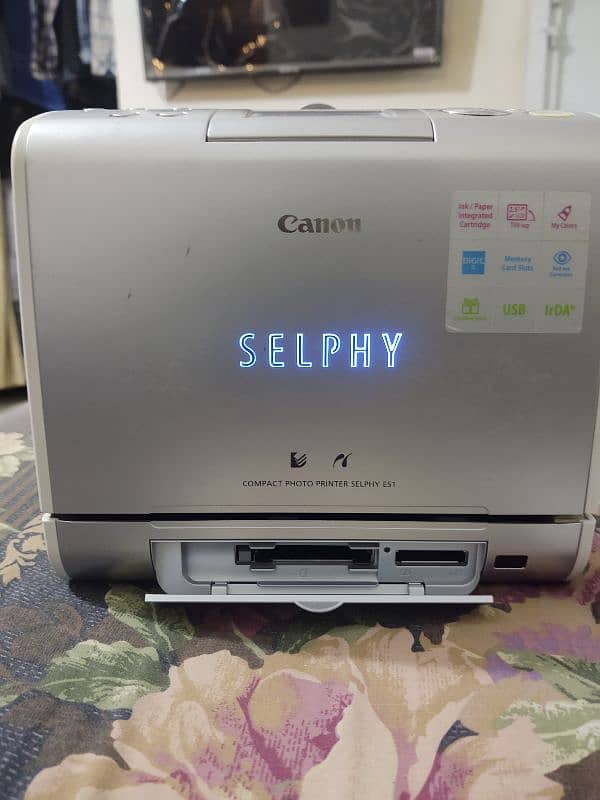 Canon Selphy compact photo printer ( camera USB irDA ) 12