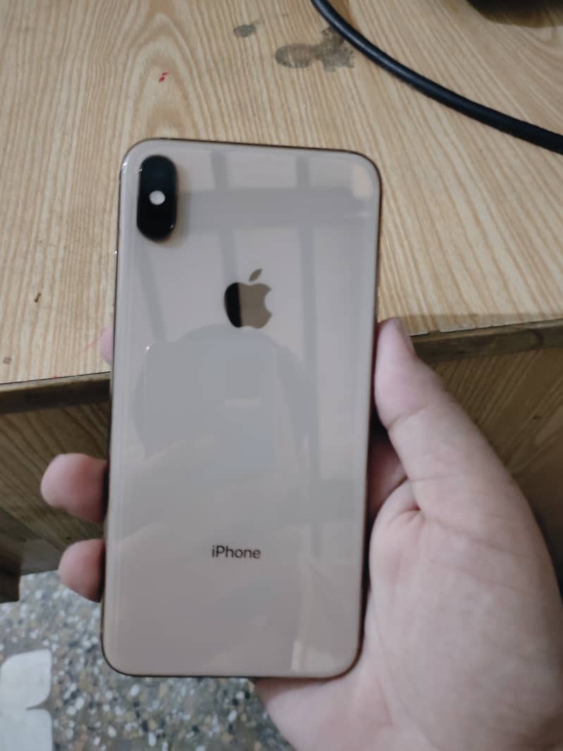 iphone XS Max 256gb non pta gold color 3