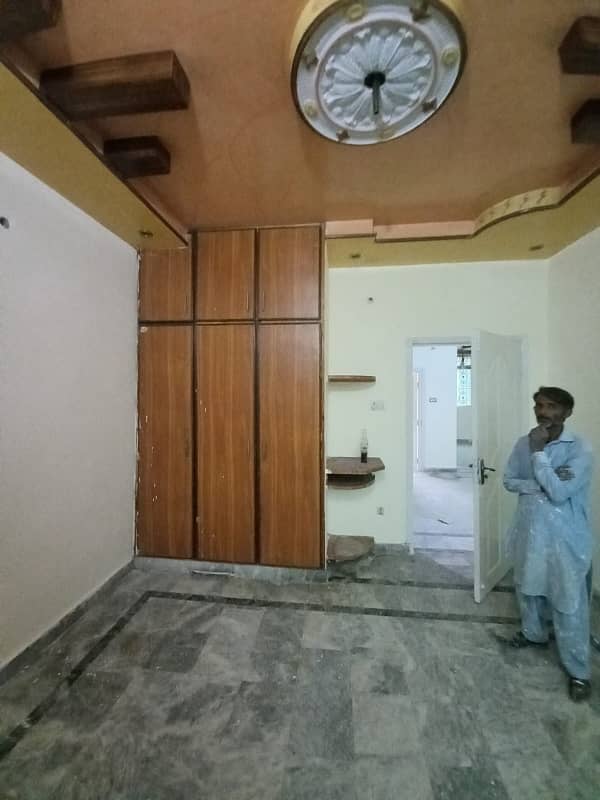 5 Marla 2nd Floor Portion Location ( video available) Nargis block Allama iqbal town Lahore 2