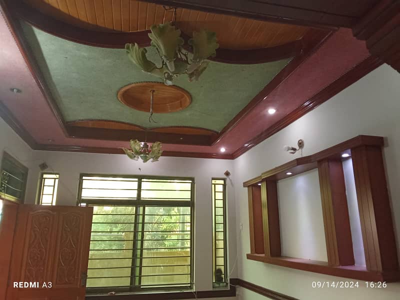 6 Marla beautifull & Solid Double story house with Gas meter installed for sale 1