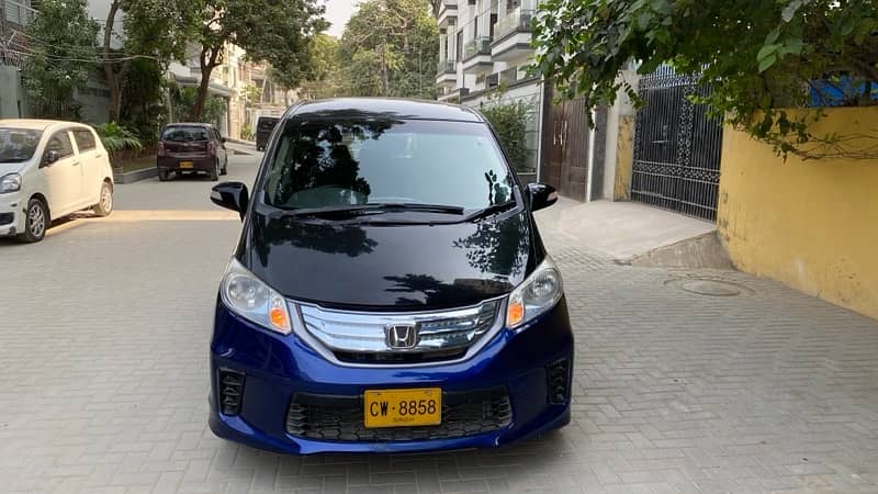 Honda Freed 2012 4