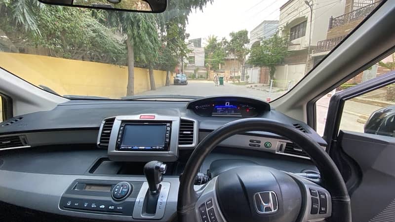 Honda Freed 2012 16