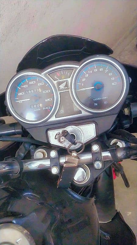 Honda CB150f urgent sale 6