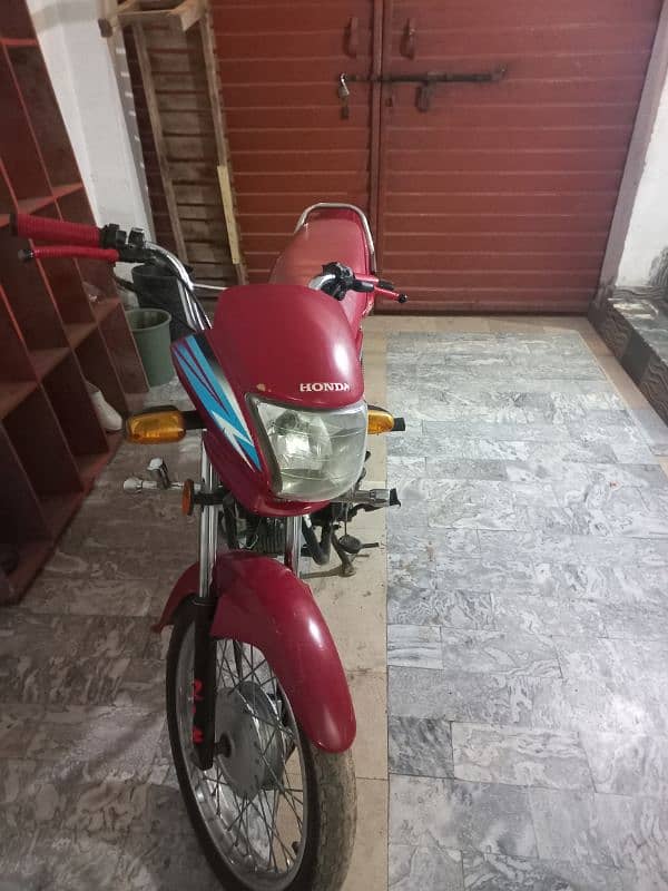 Honda pridor 100cc 2017 Model 1