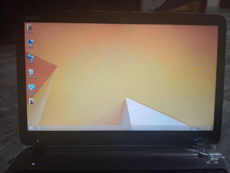 HP laptop with fingerprint 0