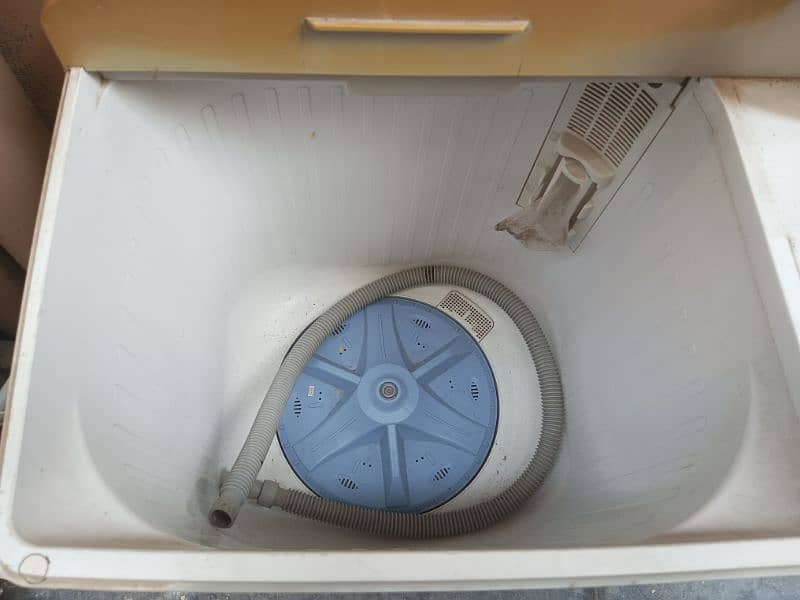 Dawlance washing machine with dryer available for sale 1