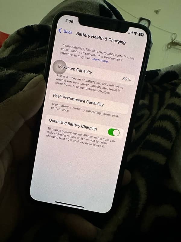 iphone Xs 64 gb Battery health 86 10/9 condition 7