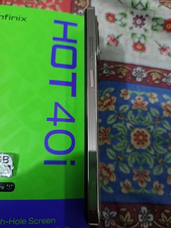 Infinix Hot 40i 6