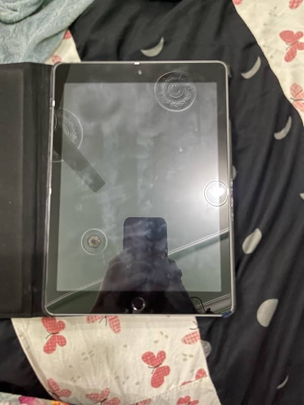 ipad 5th generation 32gb 0