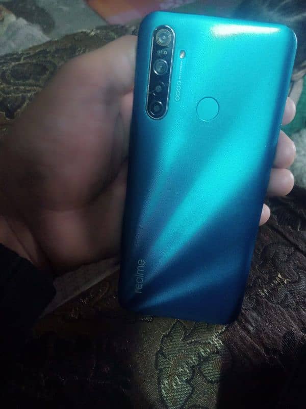 realme 5i 0