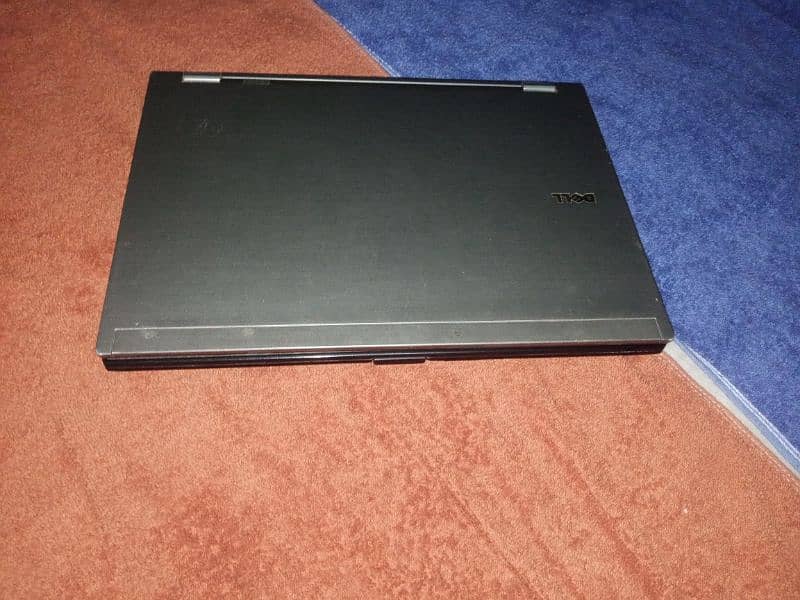 Dell Latitude E6410 I5 520M 4gb ram 265 gb hdd 5