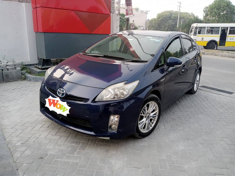 Toyota Prius 2011 3