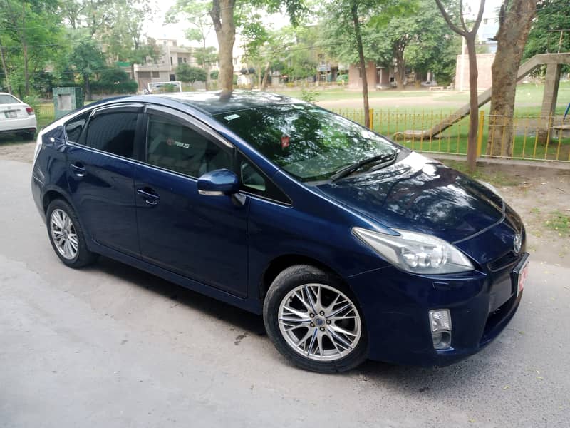 Toyota Prius 2011 12