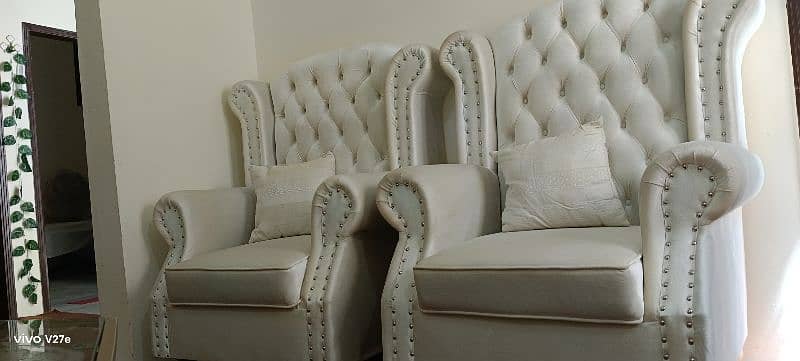 luxury sofa chairs 4