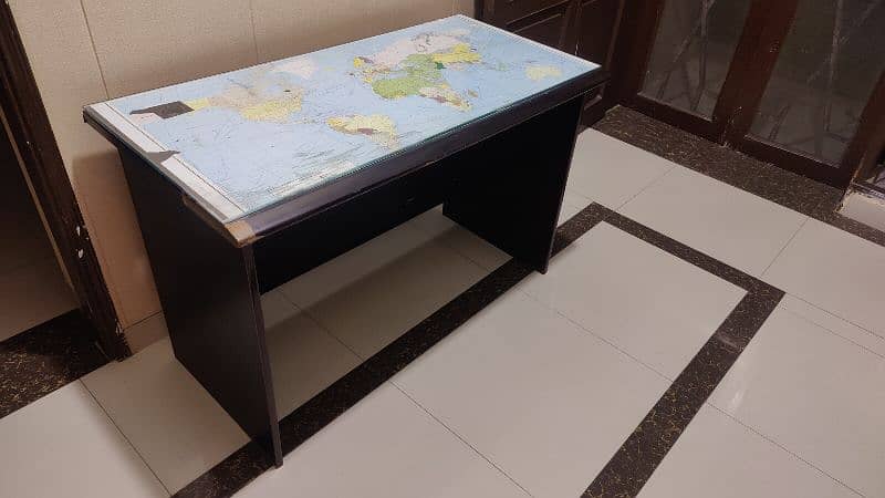 Used Study table / computer table up for sale 1