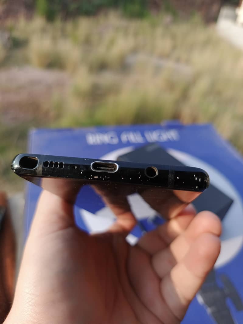 NOTE 8 SAMSUNG WITH BOX (PTA APRROVED) 2