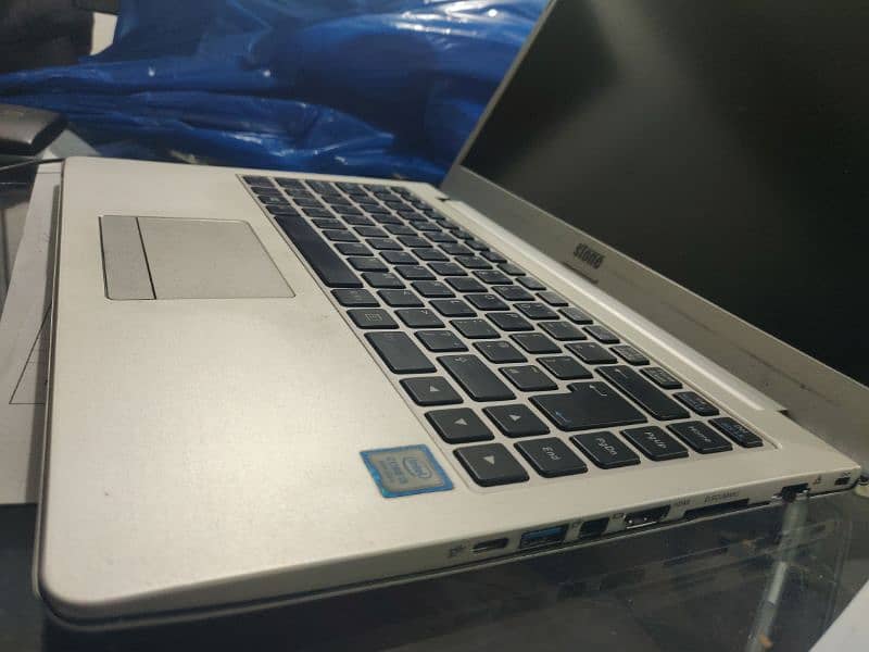 8th generation i5, ips display stone laptop without battery 3