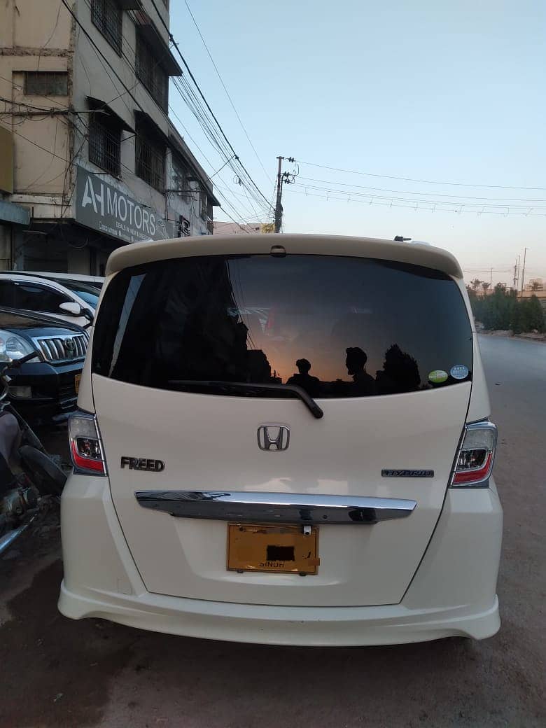 Honda Freed 2011 11