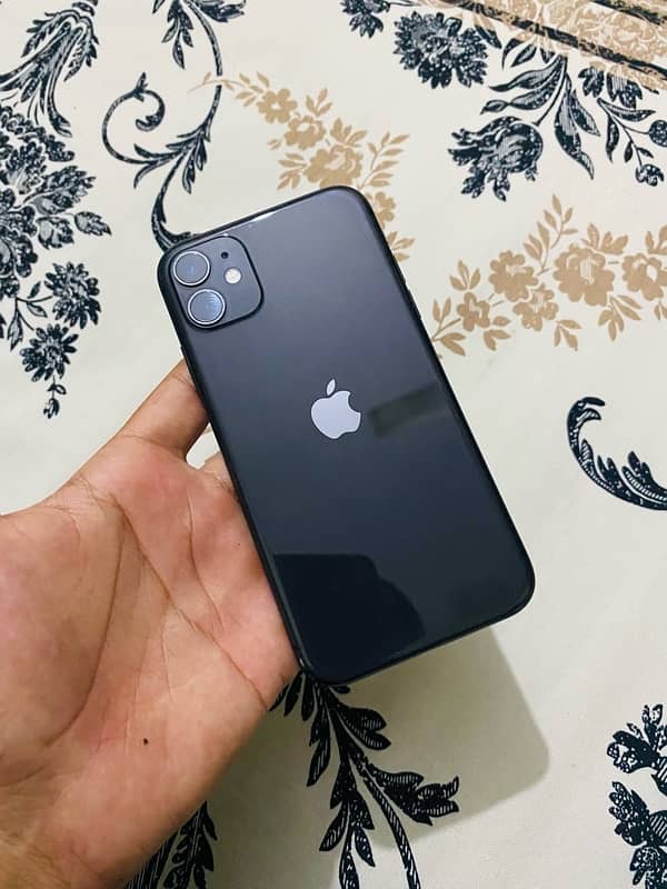 IPHONE 11 64gb jv 9