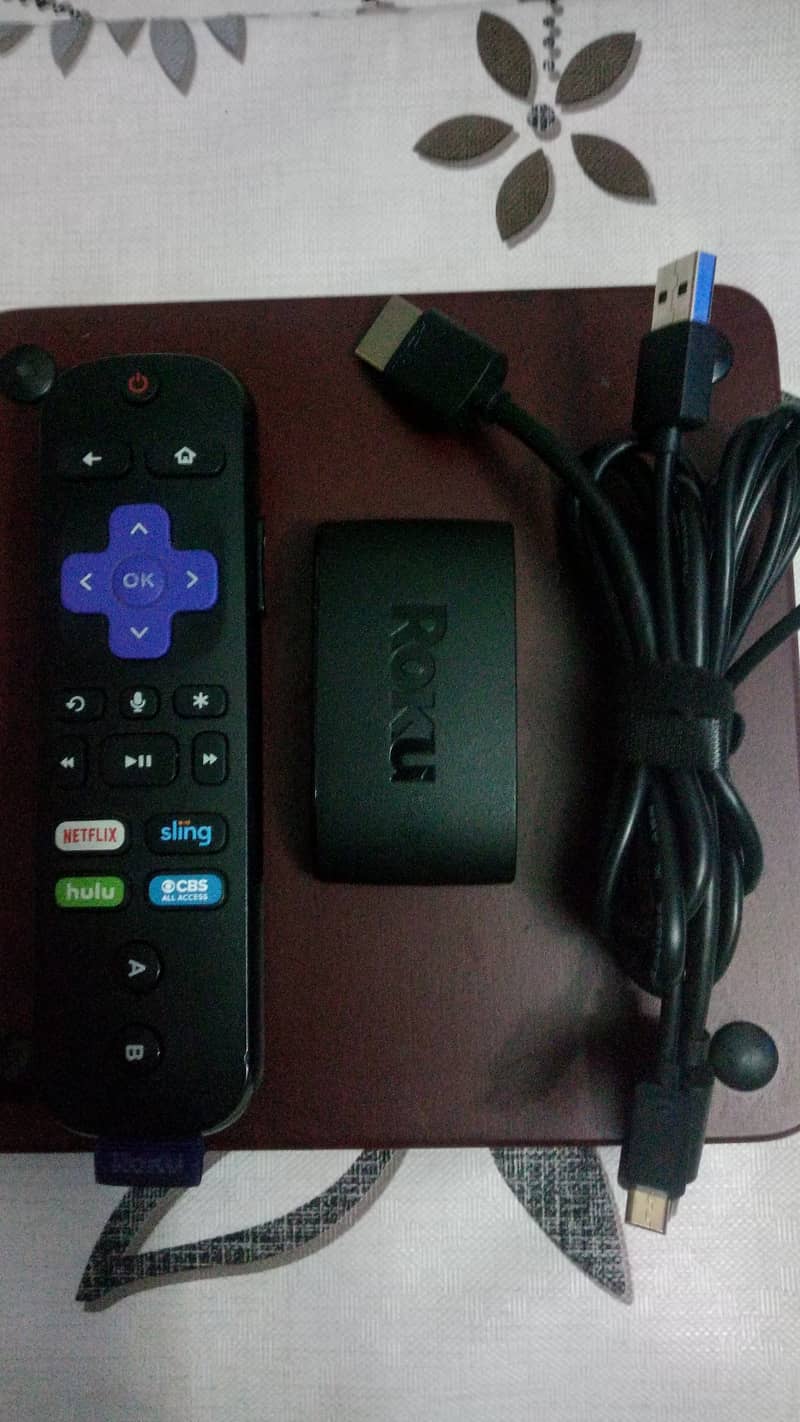 Roku Express HD Streaming Player with Roku ultra remot 0