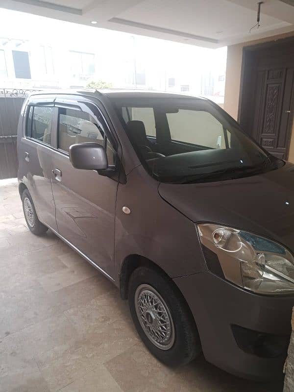 Suzuki Wagon R 2016 11