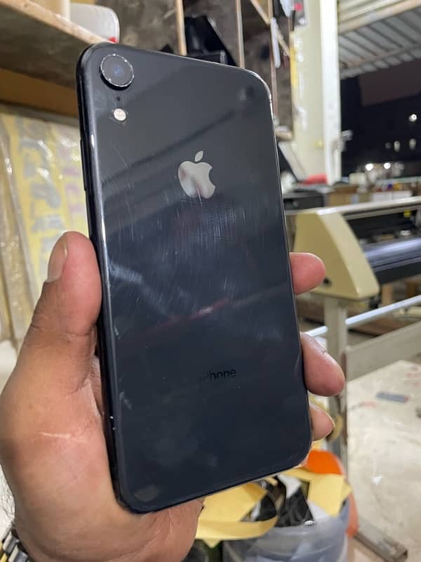 iPhone XR with box 1