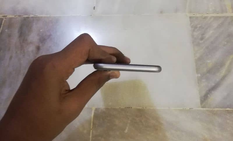 Apple Iphone Model 6 Urgent Sale Plz Call 7