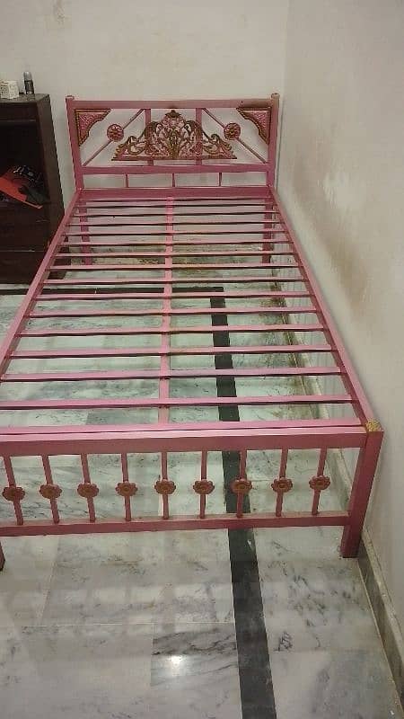 Iron bed 1