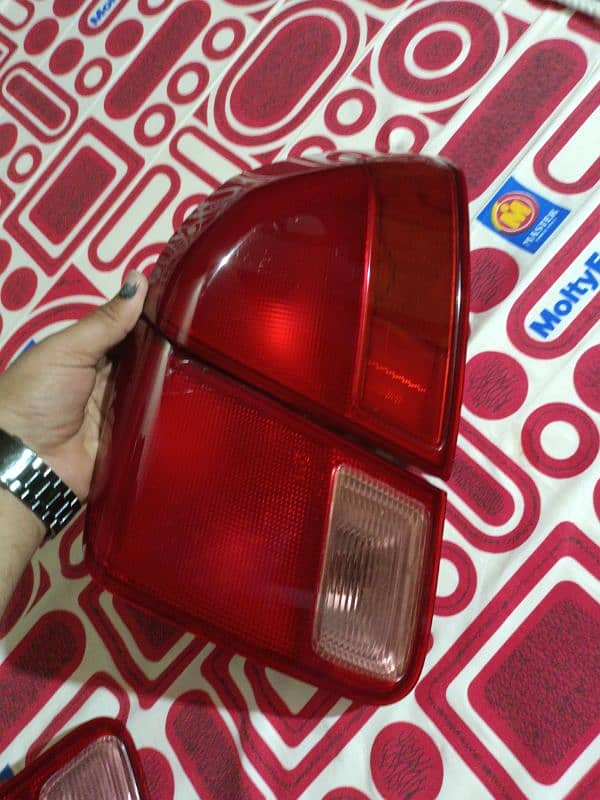 Honda Civic 2001 to 2003 Back Lights New Condition 2