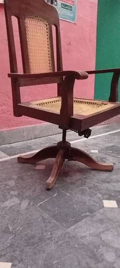 revolving chair