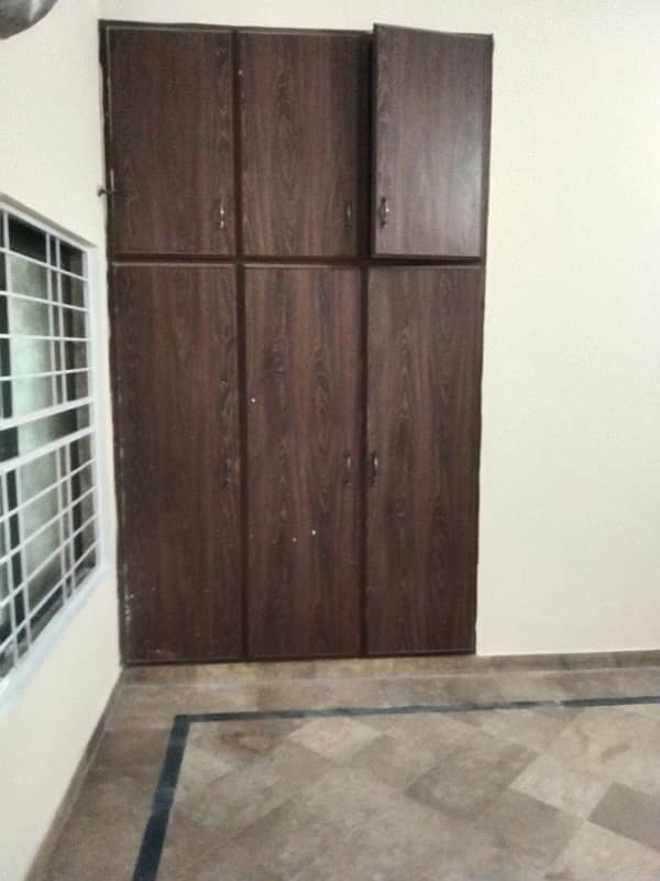 FOR RENT LOWER PORTION 10 MARLA MARBLE WOOD WORK GOOD LOCATION RENT 55000 MAIN COLLEGE ROAD 2