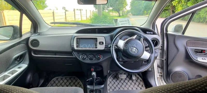 Toyota Vitz 2014-2017 5